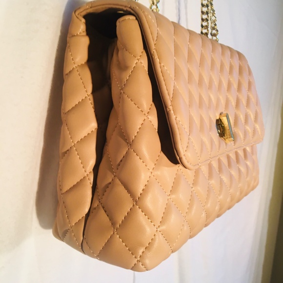 Quilted Chain Bag - Picture 2 of 8
